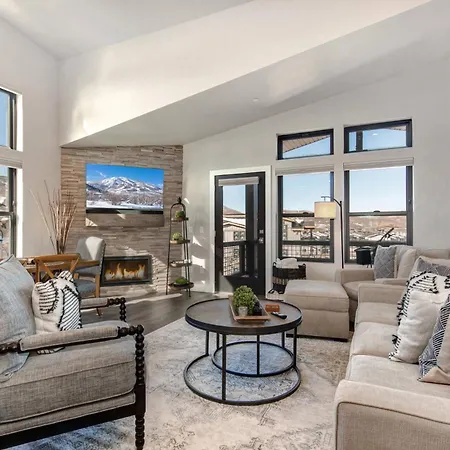 Mayflower Lakeside 301-21 By Moose Management